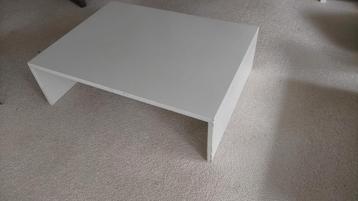 Originele Gerrit Rietveld “TZ77” salontafel beschikbaar voor biedingen