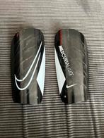 Nike scheenbeschermers voetbal Mercurial maat S, Maat S, Ophalen of Verzenden, Zo goed als nieuw, Overige typen