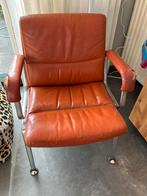 Gratis - fijnzittende oranje leren stoel - beschadigd, Huis en Inrichting, Fauteuils, Ophalen, Gebruikt, Minder dan 75 cm, Leer