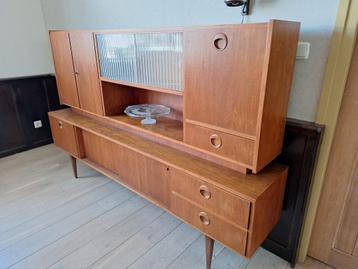 Vintage meubels, zaterdag open van 10.00 tot 14.00  beschikbaar voor biedingen