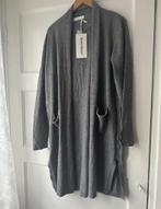 Nieuw met kaartje lang grijs vest Beauty women maat L XL, Kleding | Dames, Truien en Vesten, Ophalen of Verzenden, Nieuw, Maat 42/44 (L)