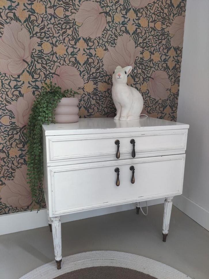 Vintage Brocante Nachtkastje, Huis en Inrichting, Slaapkamer | Nachtkastjes, Gebruikt, 55 tot 70 cm, 45 tot 65 cm, Hout, Ophalen