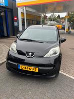 Peugeot 107 1.0 12V 5DR 2008 Zwart, Auto's, Voorwielaandrijving, 4 stoelen, Handgeschakeld, Particulier