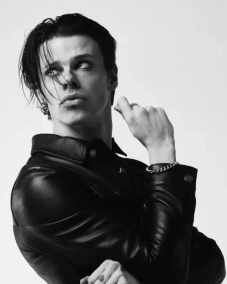 GEZOCHT: kaartje voor Showcase Yungblud Utrecht., Tickets en Kaartjes, Concerten | Pop, Eén persoon, April