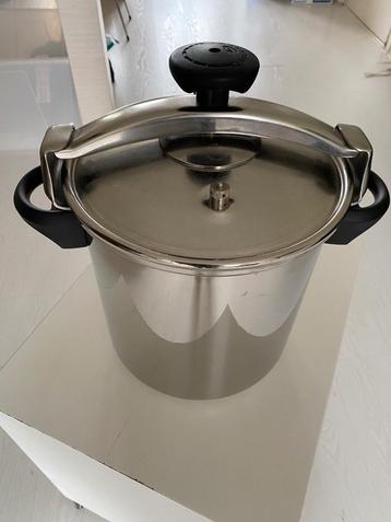 Silampos Traditional Snelkookpan, 12L beschikbaar voor biedingen