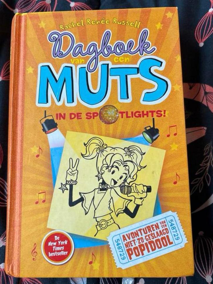 Diverse boeken van Dagboek van een Muts, Boeken, Kinderboeken | Jeugd | 10 tot 12 jaar, Zo goed als nieuw, Fictie, Ophalen of Verzenden