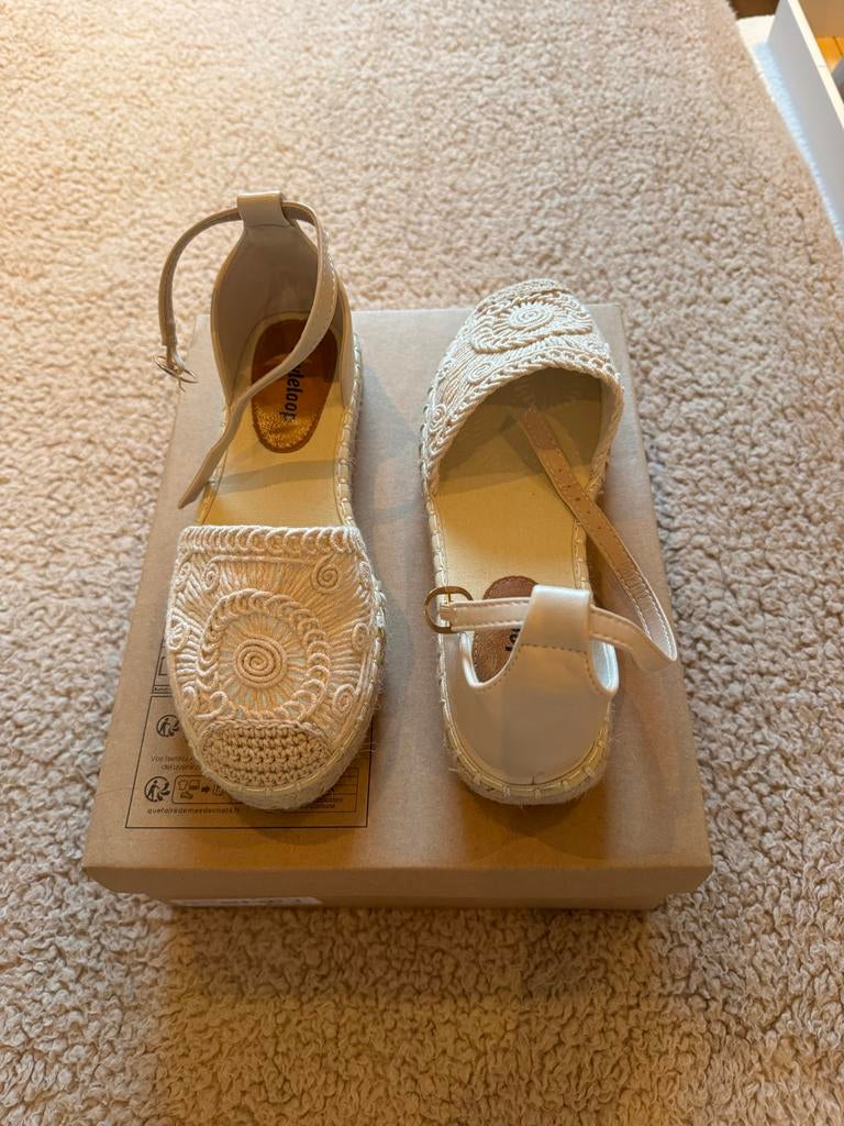 Shein sandalen beige - maat 37 - nieuw!, Kleding | Dames, Schoenen, Ophalen of Verzenden, Nieuw