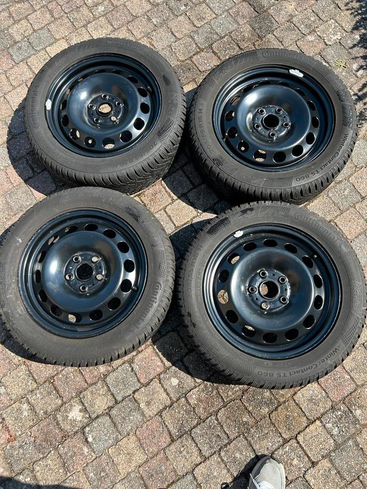 Coninental Winterbanden met Velgen 205/55 R16 - Set van 4, Auto-onderdelen, Banden en Velgen, Banden en Velgen, Winterbanden, 16 inch