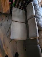 Gratis 2 Eetkamerstoelen - Woudrichem, Huis en Inrichting, Stoelen, Ophalen