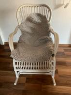 Schommelstoel incl schapenvelletje, Kinderen en Baby's, Kinderkamer | Tafels en Stoelen, Ophalen of Verzenden, Stoel(en)