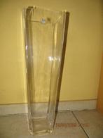 Hoge glazen vaas, Overige kleuren, Ophalen of Verzenden, Minder dan 50 cm, Glas