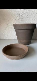 mooie TERRA COTTA BLOEMPOT+ SCHOTEL, Ophalen, Rond, Tuin, Zo goed als nieuw
