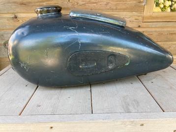 Dnepr k750 benzinetank incl filter en dop beschikbaar voor biedingen