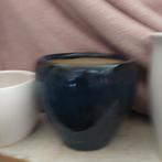 Planten potten., Tuin en Terras, Bloembakken en Plantenbakken, Ophalen of Verzenden, Rond, Steen, Minder dan 30 cm