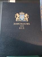 Twee Cristal albums met cassette voor jaar sets PTT, Verzenden, Verzamelalbum
