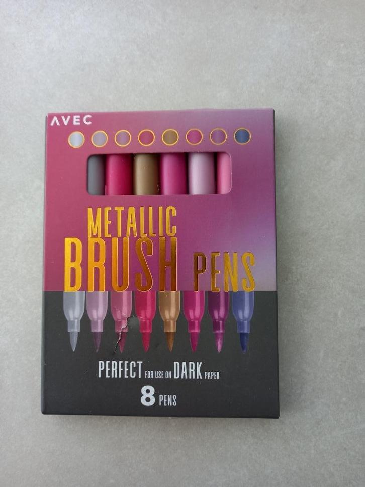 Nieuw! Metallic penseelstiften 8 kleuren, Hobby en Vrije tijd, Tekenen, Nieuw, Potlood of Stift, Ophalen of Verzenden