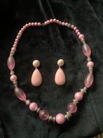 Roze Ketting met Oorstekers zgan, Ophalen of Verzenden, Zo goed als nieuw, Roze, Kunststof