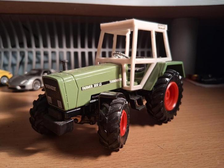 Fendt 308LS, Hobby en Vrije tijd, Modelauto's | 1:32, Zo goed als nieuw, Tractor of Landbouw, Overige merken, Ophalen of Verzenden