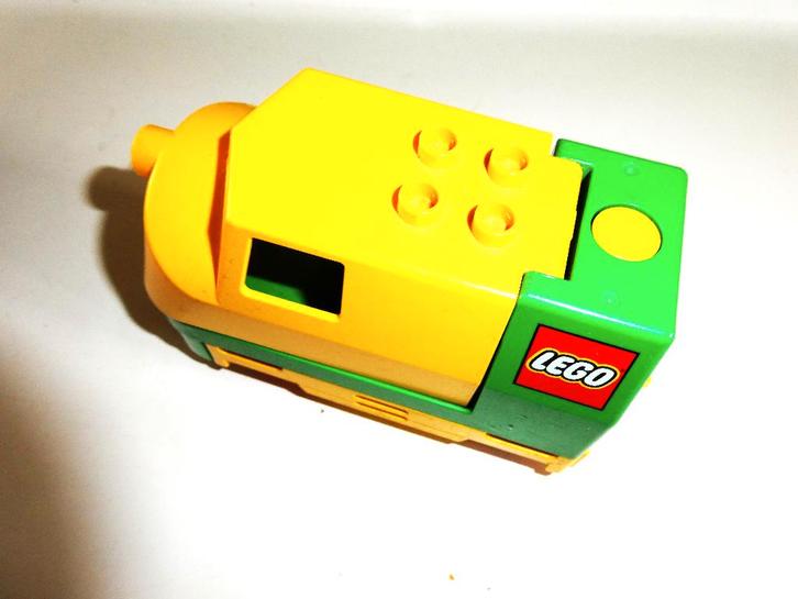 DUPLO LOCOMOTIEF, Kinderen en Baby's, Speelgoed | Duplo en Lego, Zo goed als nieuw, Duplo, Losse stenen, Ophalen