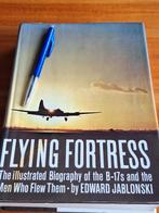 Flying fortresses: the illustrated biography of the b-17s, Ophalen of Verzenden, Tweede Wereldoorlog, Gelezen, Overige onderwerpen