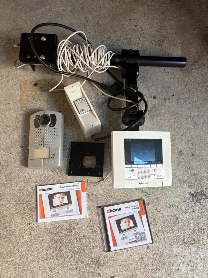 Bticino Videokit Intercom Deurcommunicatie Compleet, Doe-het-zelf en Verbouw, Alarmsystemen, Gebruikt, Compleet systeem, Raam of Deur