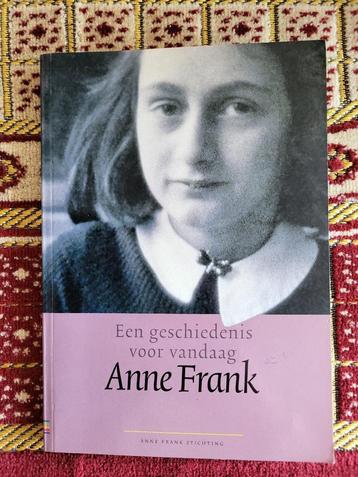  MOOI OUD    ANNE  FRANK    GESCHIEDENIS BOEK beschikbaar voor biedingen