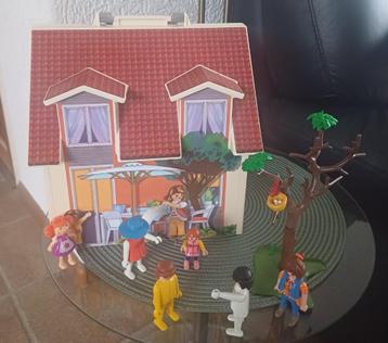 Playmobil speelhuis beschikbaar voor biedingen