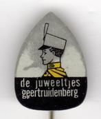 Speldje DE JUWEELTJES GEERTRUIDENBERG MUZIEKVERENIGING (A9), Verzenden, Gebruikt, Overige onderwerpen