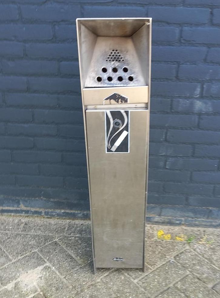 staande RVS asbak voor buiten, Verzamelen, Rookartikelen, Aanstekers en Luciferdoosjes, Zo goed als nieuw, Asbak, Ophalen