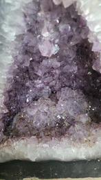 Amethist geode Brazilië piramide vorm, Verzamelen, Mineralen en Fossielen, Ophalen of Verzenden, Mineraal