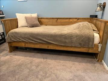 Complete steigerhout kamer beschikbaar voor biedingen