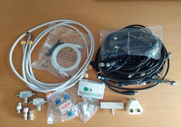 Vele antennekabels, splitters, adapter etc. (bijna gratis) beschikbaar voor biedingen
