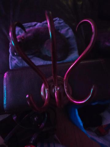 Metalen Kapstok met Haken beschikbaar voor biedingen