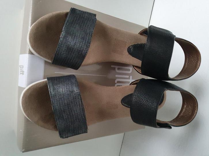 Leuke bronskleurige dames sandaal - maat 41, nieuw, Kleding | Dames, Schoenen, Nieuw, Sandalen of Muiltjes, Overige kleuren, Ophalen of Verzenden