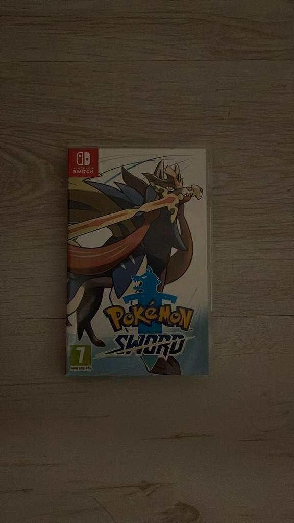 Pokémon Sword voor nintendo switch, Spelcomputers en Games, Games | Nintendo Switch, Zo goed als nieuw, Role Playing Game (Rpg)