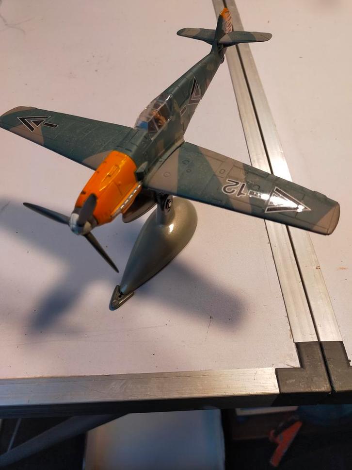 Vliegtuigje Toy Mark circa 20 cm, Hobby en Vrije tijd, Modelbouw | Vliegtuigen en Helikopters, Gebruikt, Vliegtuig, 1:200 of kleiner