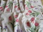 Hand geborduurd tafelkleed met tulpen & krokussen nieuw, Verzenden, Nieuw, Rechthoek, Binnen