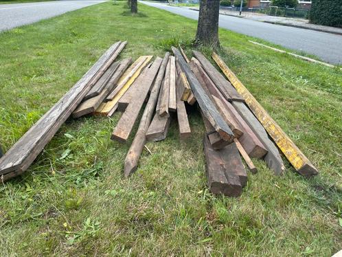 Diverse Balken, palen en planken, Tuin en Terras, Palen, Balken en Planken, Zo goed als nieuw, Balken, 250 cm of meer, Ophalen of Verzenden