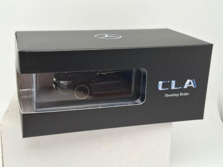 Mercedes Benz CLA "Denim Blue" - Minimax 1/43, Hobby en Vrije tijd, Modelauto's | 1:43, Zo goed als nieuw, Auto, Overige merken