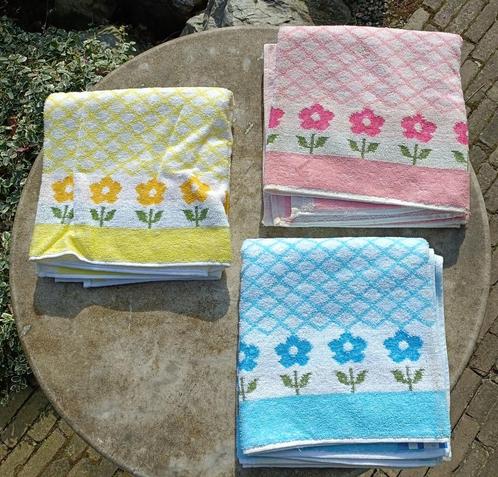 Vintage NIEUWE badstof katoen bad handdoek 90 x 50 cm (HB11), Huis en Inrichting, Badkamer | Badtextiel en Accessoires, Nieuw