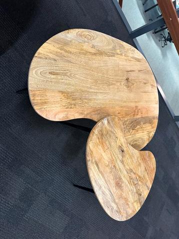 Moderne Salontafel – Eikenlook & Zwarte Pootjes – 2-Delig beschikbaar voor biedingen