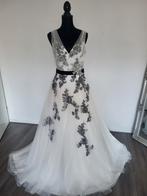 Modeca trouwjurk, Kleding | Dames, Trouwkleding en Trouwaccessoires, Ophalen of Verzenden, Zo goed als nieuw, Wit, Trouwjurk