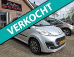 Peugeot 107 1.0 Sportium. Zeer nette auto. Airco, nieuwe APK, Voorwielaandrijving, Euro 5, Stof, Gebruikt