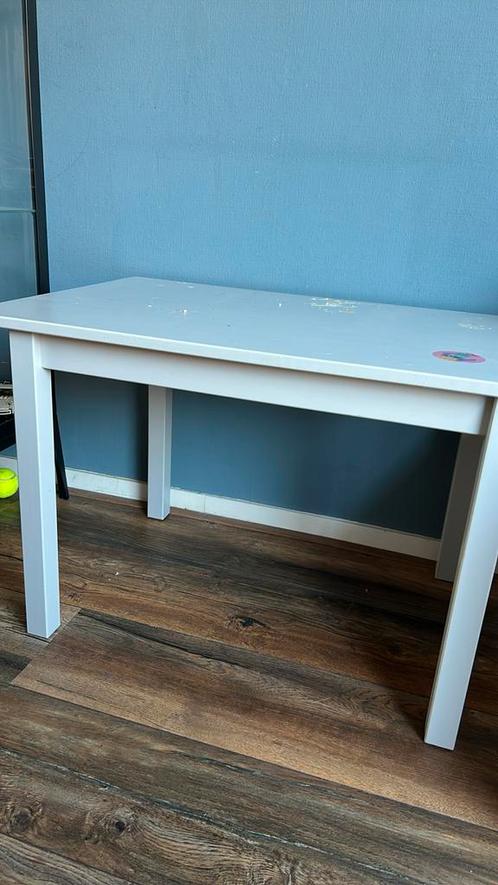 Sundvik kindertafel, Kinderen en Baby's, Kinderkamer | Tafels en Stoelen, Gebruikt, Ophalen