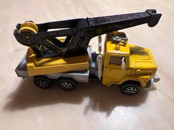 Majorette Ech 1/60 truck met kraan, geel, grijs, zwart beschikbaar voor biedingen