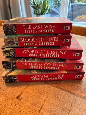 The Witcher Boeken Set (5x) – Andrzej Sapkowski beschikbaar voor biedingen