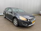 Volvo V60 1.6 T3 Kinetic, Voorwielaandrijving, Zwart, 4 cilinders, 150 pk