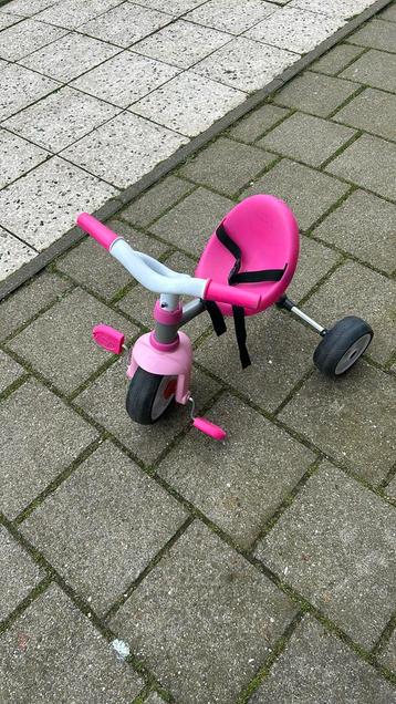 Driewieler roze Smoby  beschikbaar voor biedingen