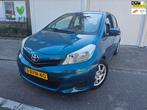Toyota Yaris 1.3 VVT-i Comfort* Airco* trekhaak* 5drs* Start, Auto's, Voorwielaandrijving, Euro 5, Gebruikt, 4 cilinders