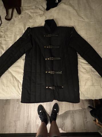 XXL gambeson beschikbaar voor biedingen